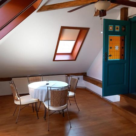 Roof Apartment Ztracena Olomouc Exterior foto